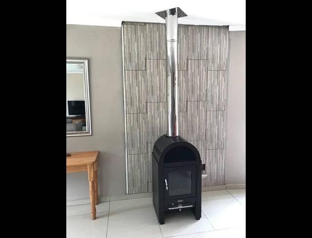 3 BEDROOM HOUSE FOR SALE IN SECUNDA